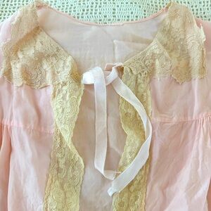 Beautiful Pink Vintage Bed Jacket
